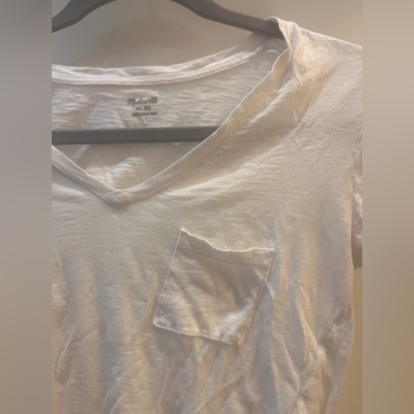madewell white pocket tee - Picture 3 of 5